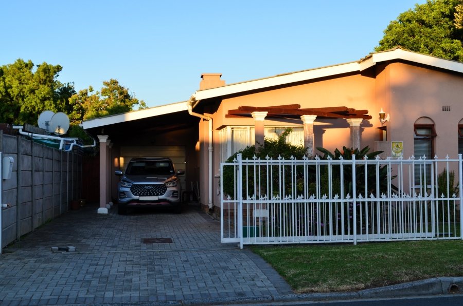 To Let 3 Bedroom Property for Rent in Van Der Stel Western Cape